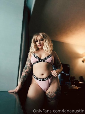 Lana Austin Photo #434