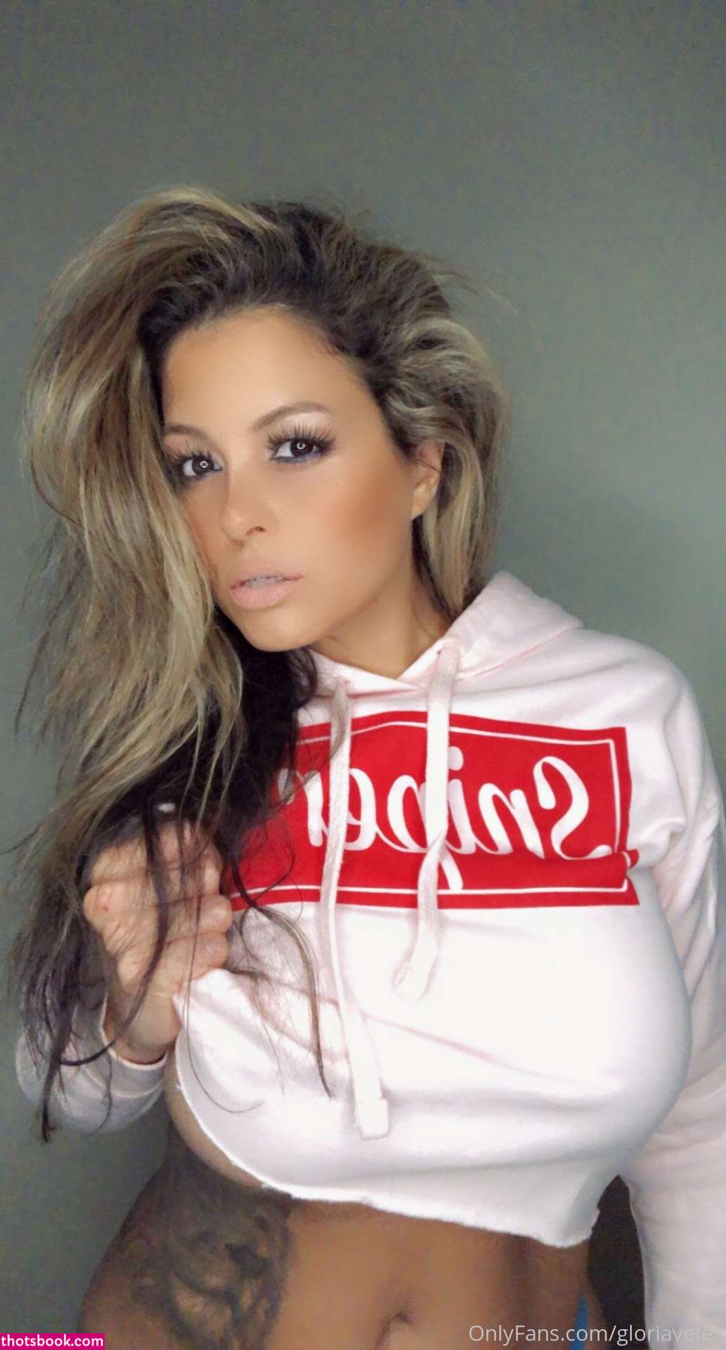 Gloria Velez Photo #12