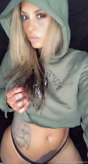 Gloria Velez Photo #11