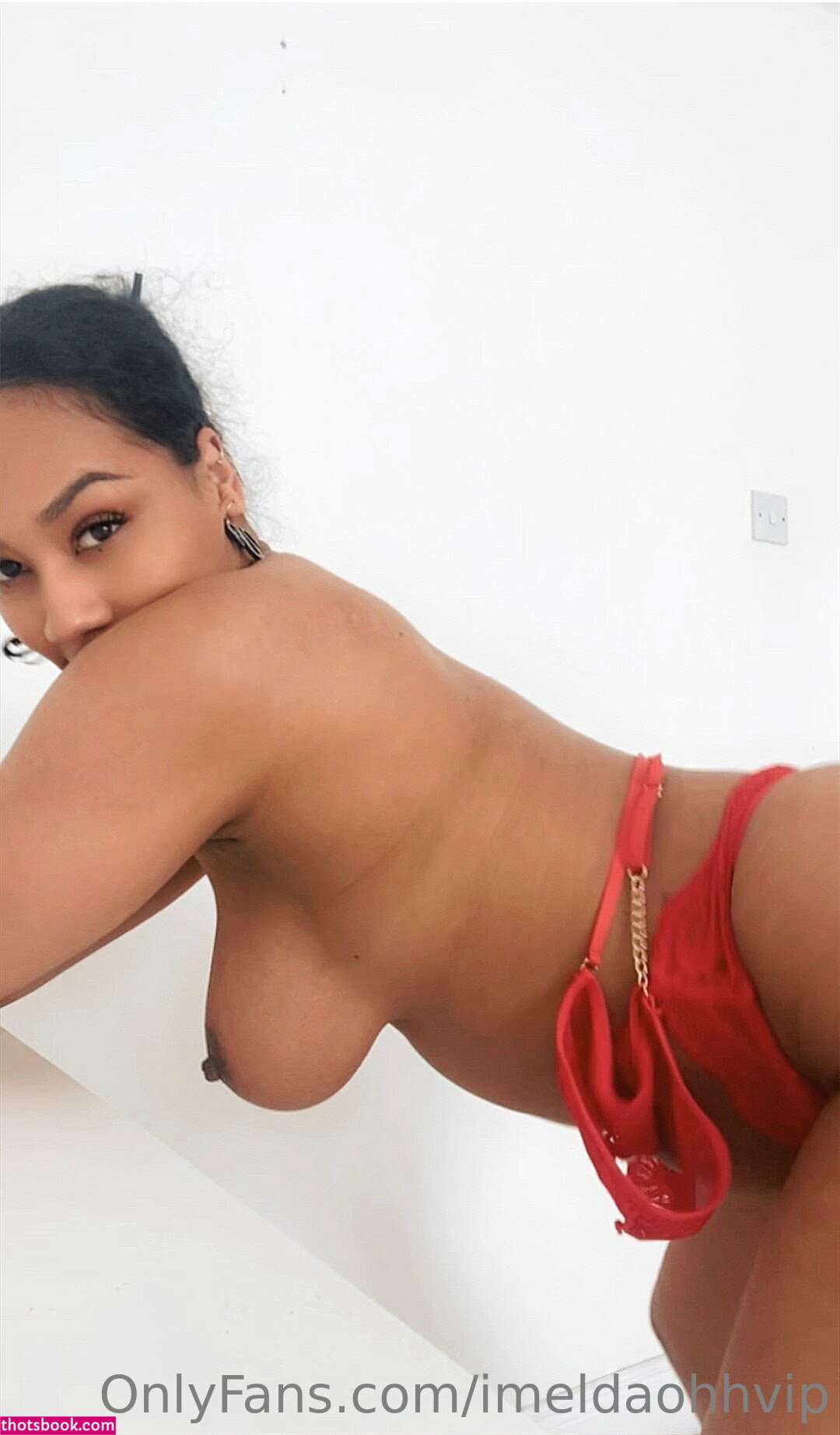 Imelda Ohh Photo #18