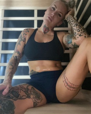 Bec Rawlings Photo #218
