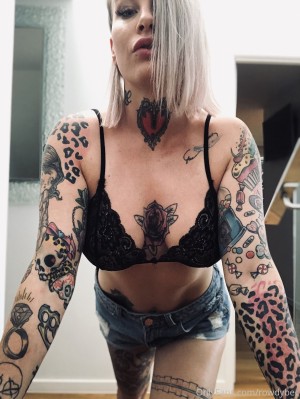 Bec Rawlings Photo #226