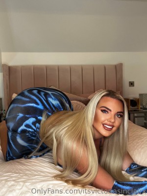 Victorialilyx Photo #229