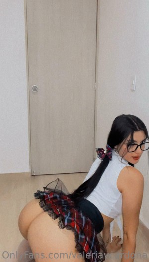 Valeria Cardona Photo #12