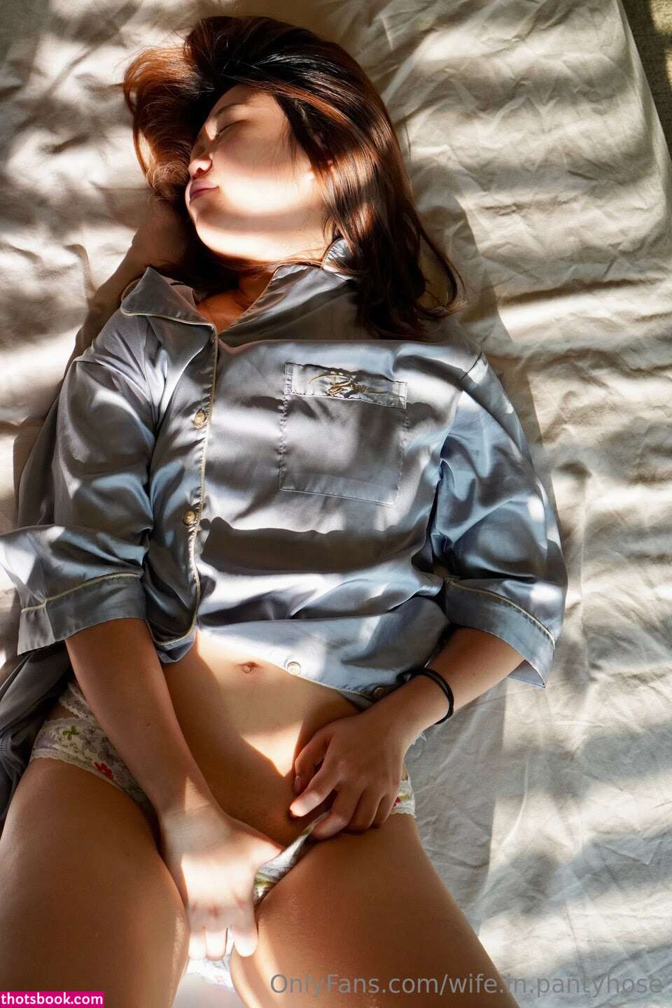 Wife In Pantyhose Photo #7