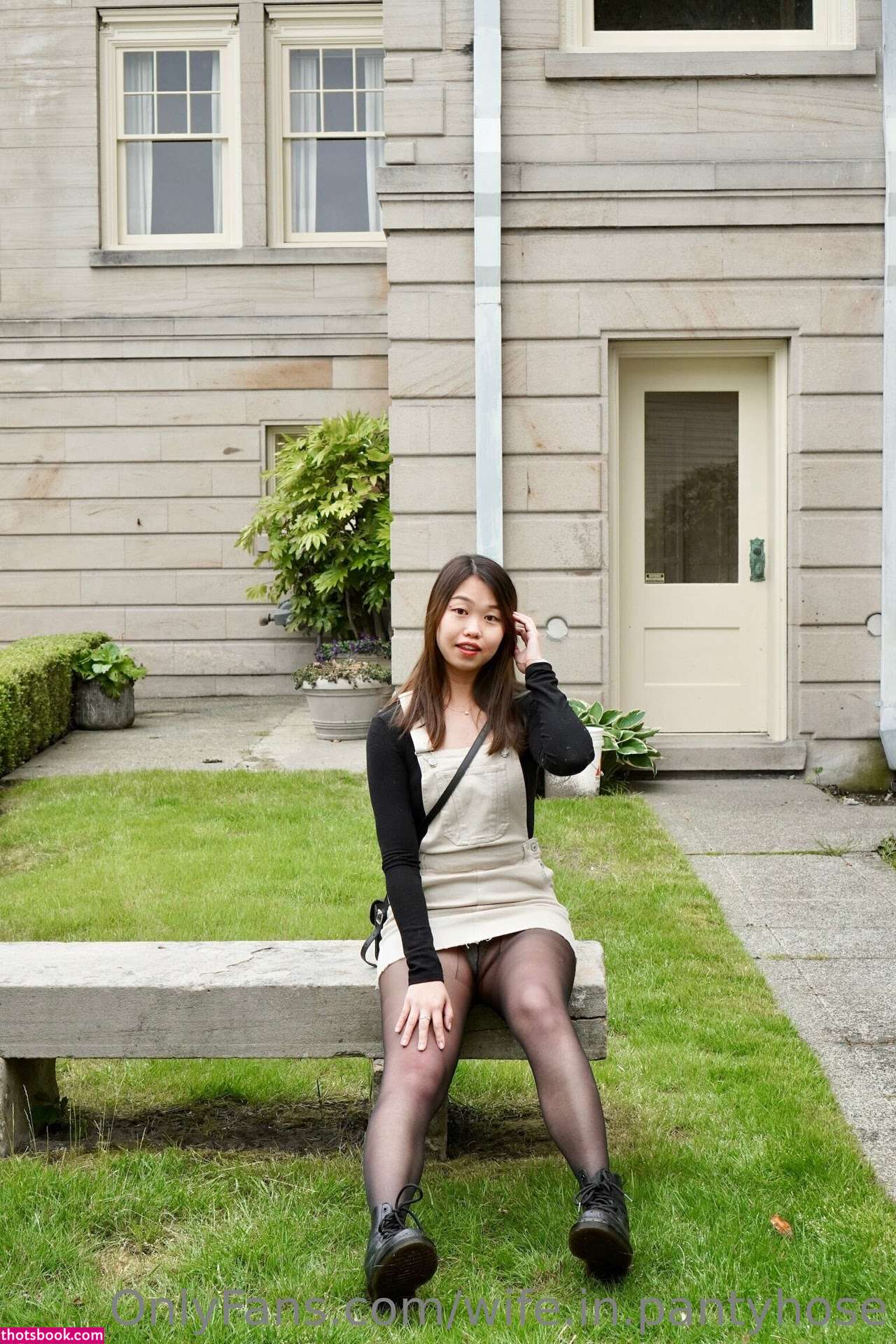 Wife In Pantyhose Photo #48