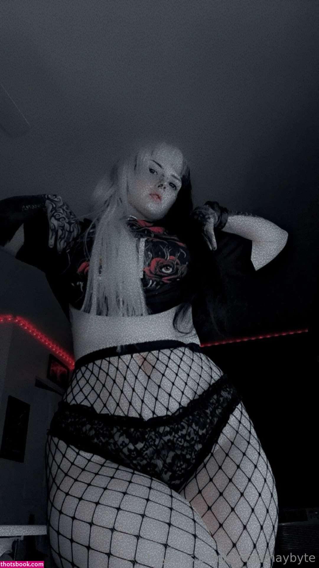 Emmamaybyte Photo #81