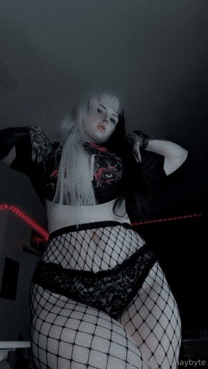 Emmamaybyte Photo #81