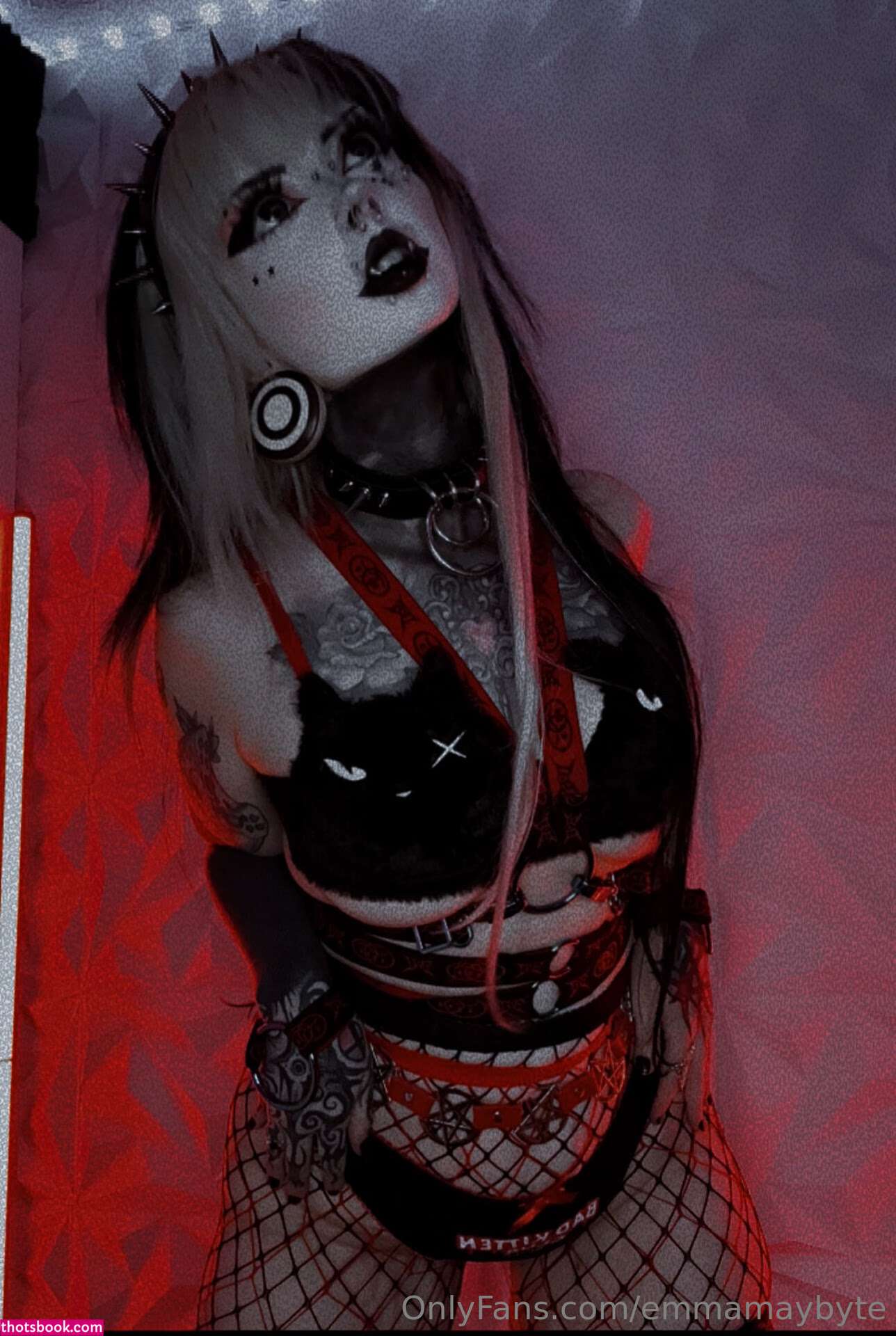 Emmamaybyte Photo #194