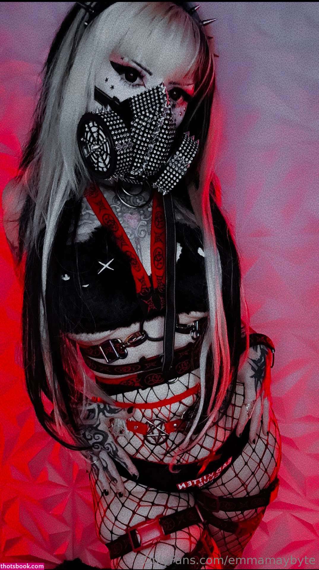 Emmamaybyte Photo #212