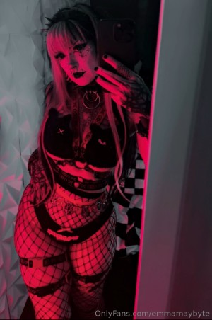 Emmamaybyte Photo #189