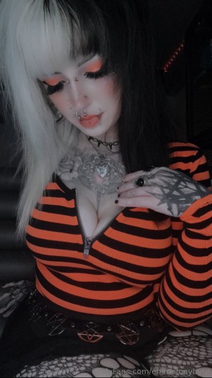 Emmamaybyte Photo #215