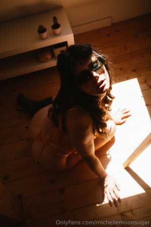 Ellie Land Photo #54