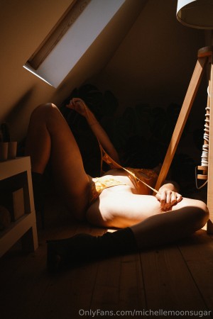 Ellie Land Photo #81