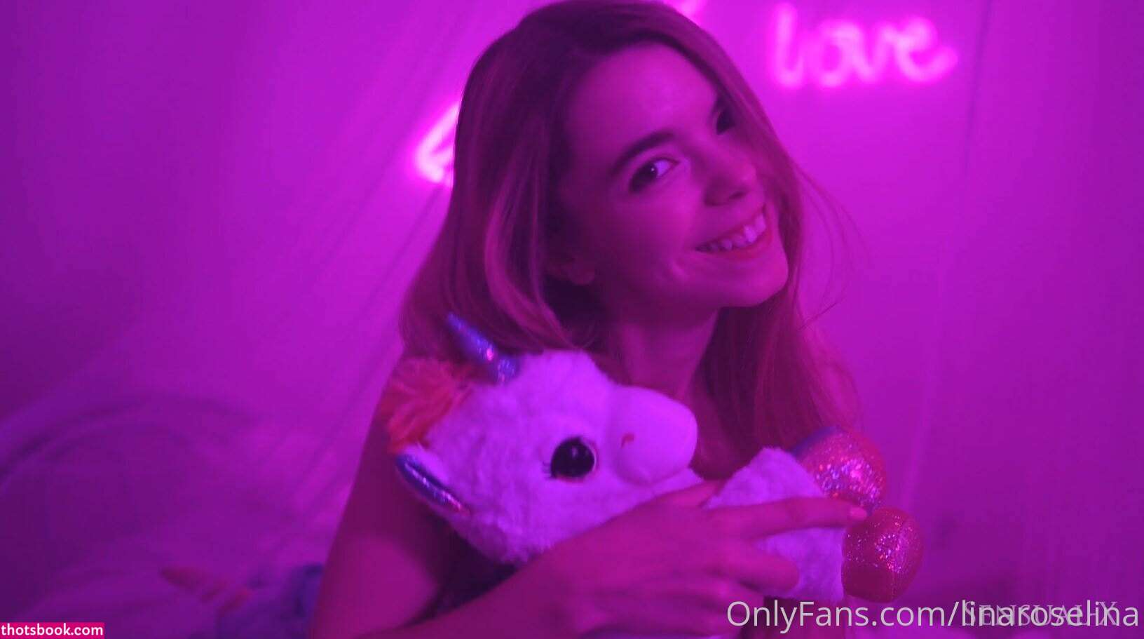 Lina Roselina Photo #103