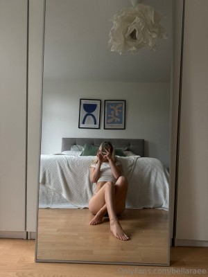 bellaraerae Photo #7