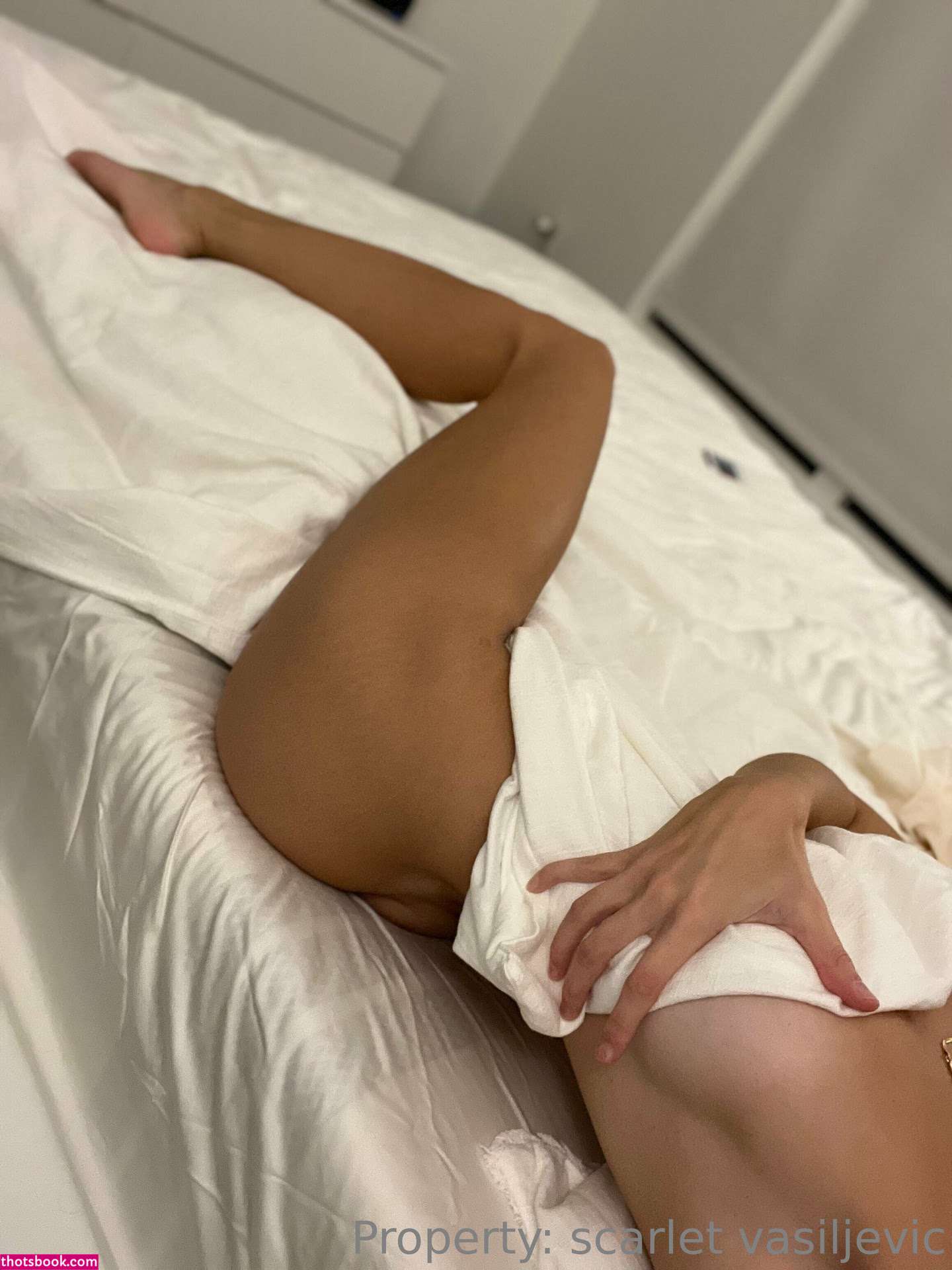 Scarlet Vas Photo #88