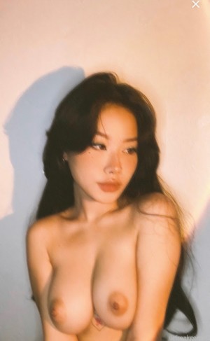 urfreakgemini Photo #10