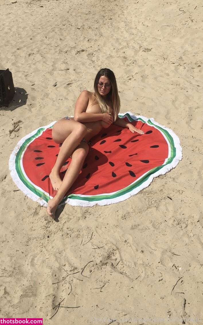 Emanuelle Charboneau Photo #19