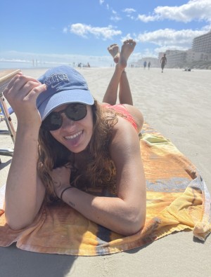 Hang10toes Photo #30