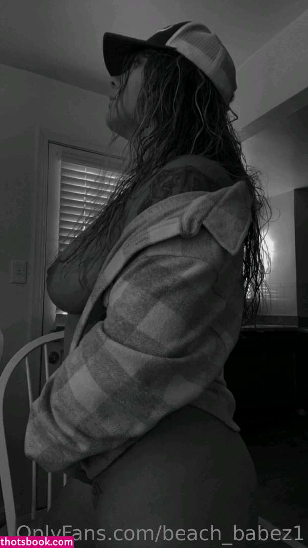 Beach babez1 Photo #104