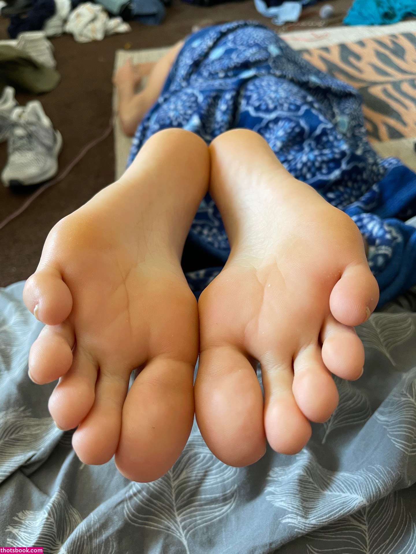 Hang10toes Photo #157