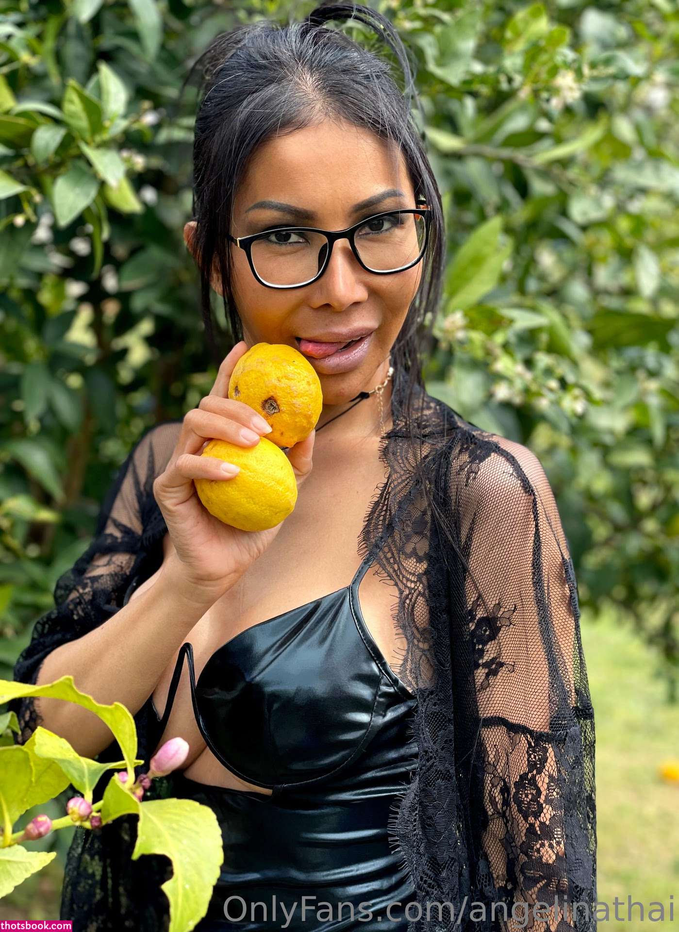 angelinathai Photo #16