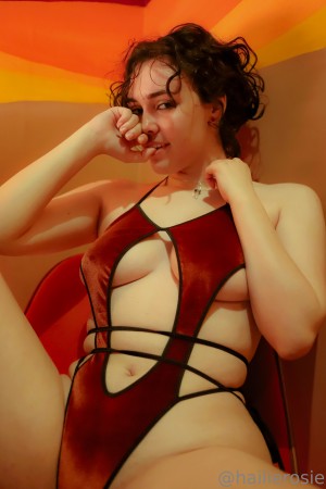 hailierosie Photo #16