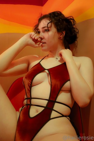 hailierosie Photo #17