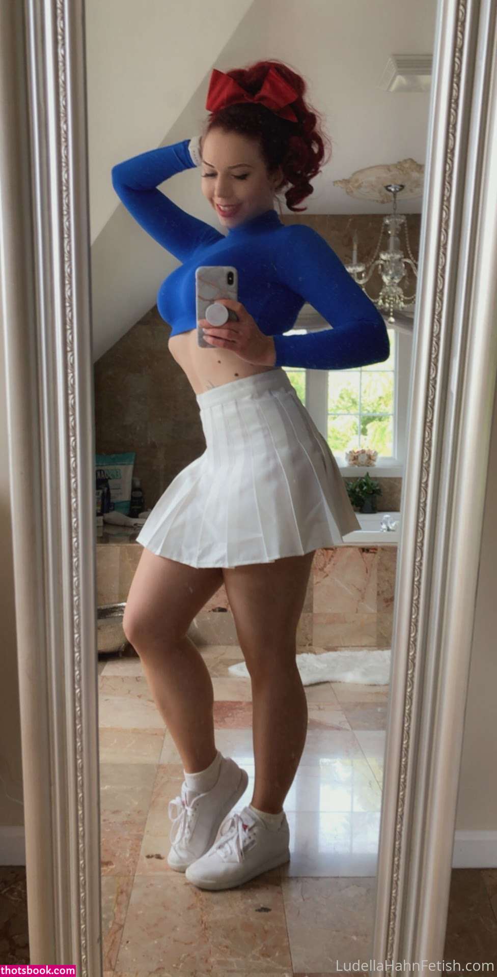 Ludella Hahn Photo #43