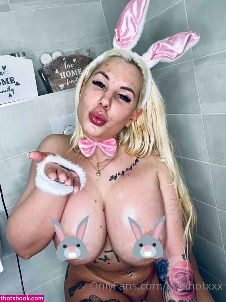 kyrahotxxx Photo #13