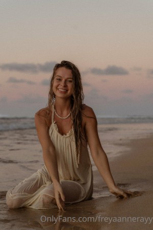 Rachel Anne Rayy Photo #98