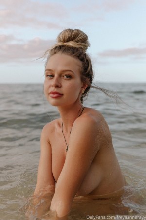 Rachel Anne Rayy Photo #210