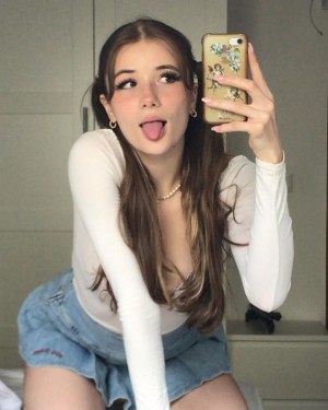 m1m1kindashy Photo #24