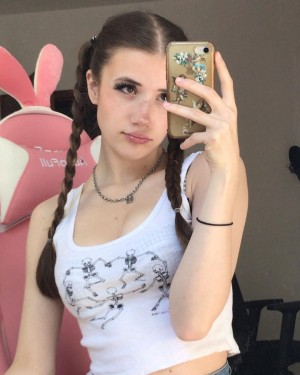 m1m1kindashy Photo #40