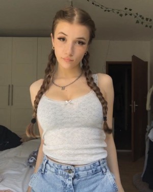 m1m1kindashy Photo #45