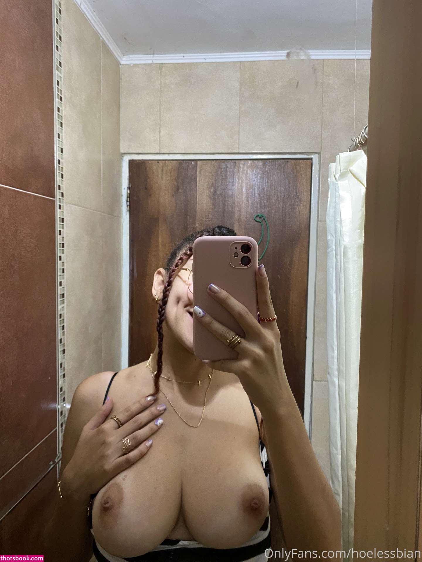 hoelessbian Photo #90