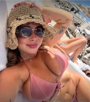 Mila Santos Post #49