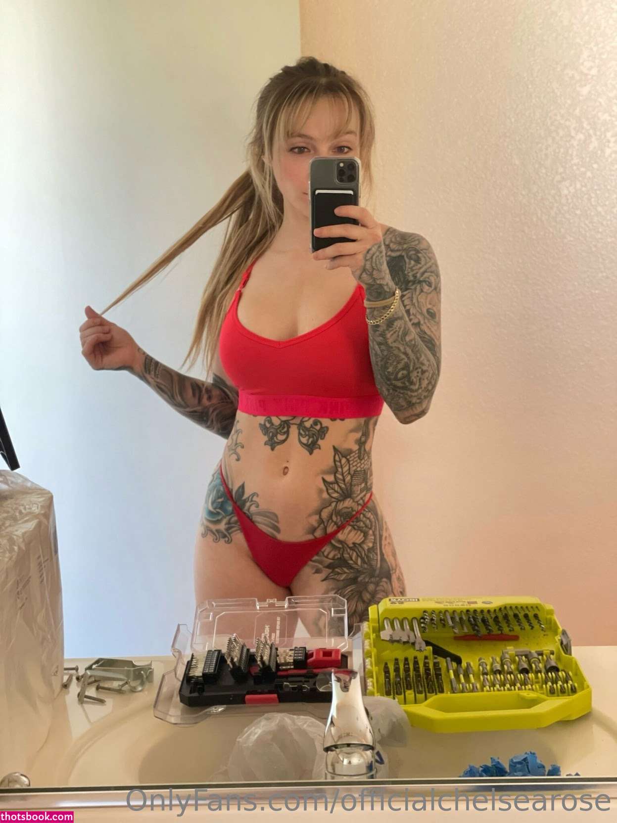 Helsea Bodyy Photo #1