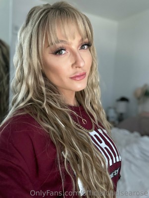 Helsea Bodyy Photo #4