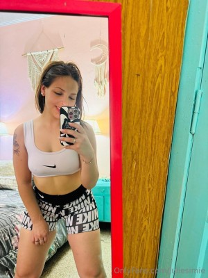 juliesimie Photo #47