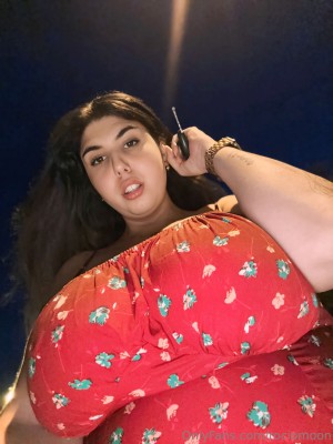 moonkendall Photo #12