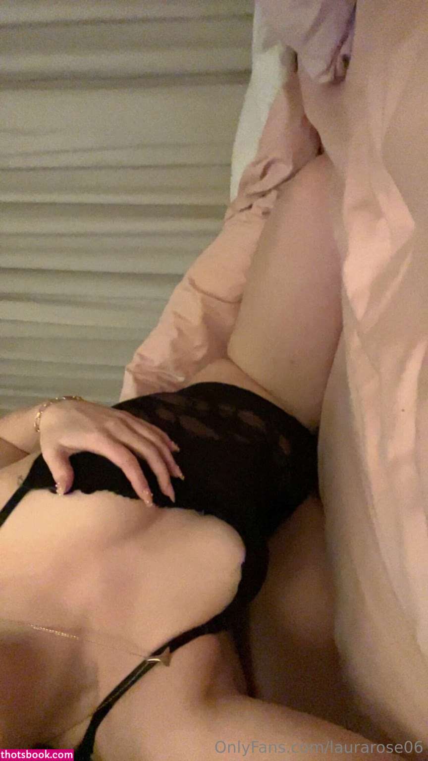 laurarose06 Photo #18