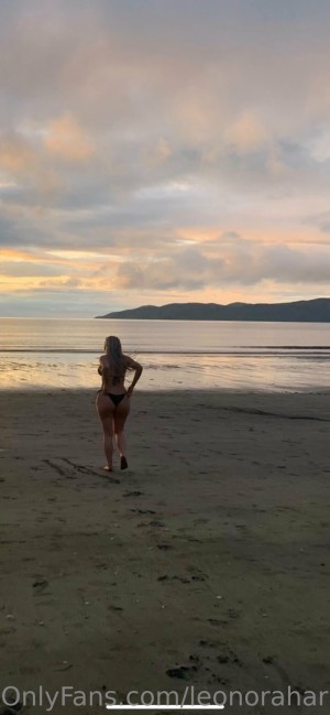 leonoraharata Photo #7