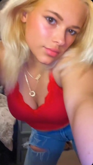 Lexy Thomas Photo #7