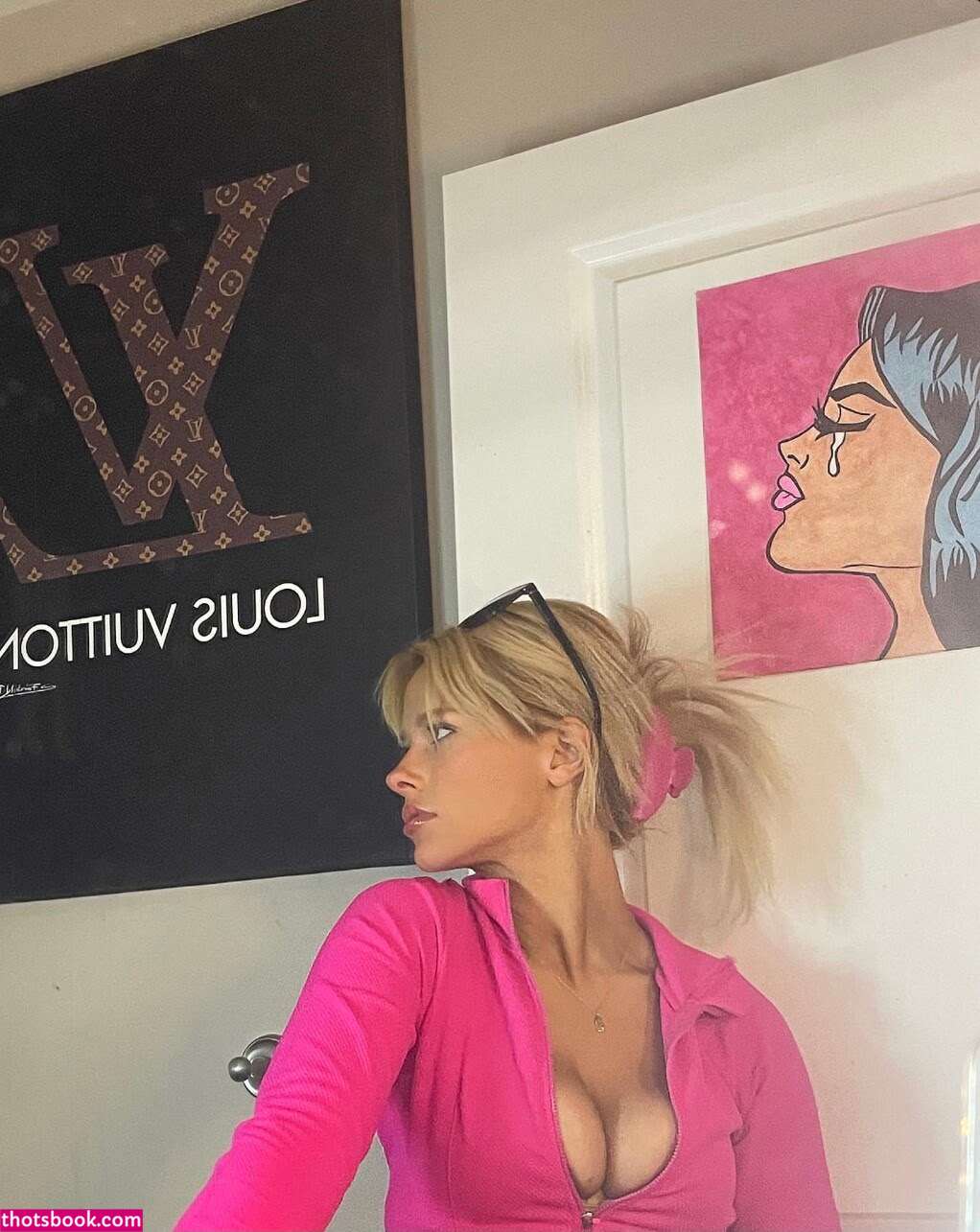 Lexy Thomas Photo #8