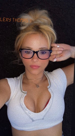 Lexy Thomas Photo #17