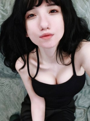 preachersmanicdaughter Photo #22