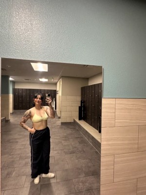 tooturnthailey Photo #2