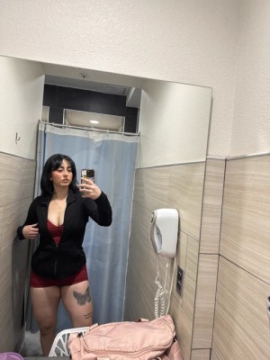 tooturnthailey Photo #7